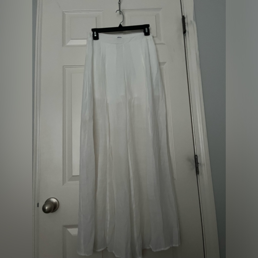 Wide Leg White Pants. Size: Small, Elastic Waist.